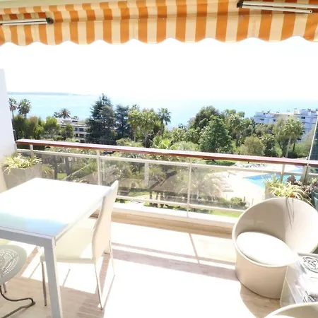 2 Bedroom With Pool. Amazing View. Mirandole. Vallauris