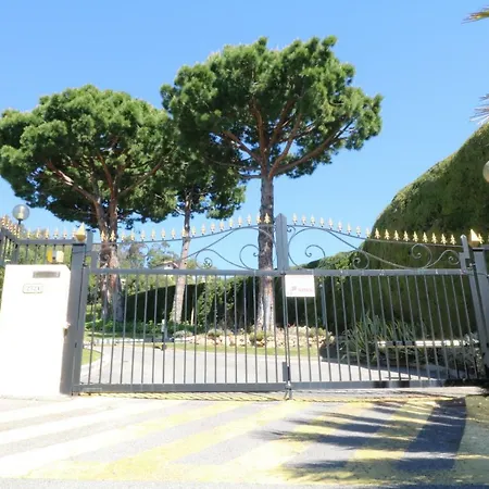 2 Bedroom With Pool. Amazing View. Mirandole. Vallauris