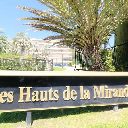 2 Bedroom With Pool. Amazing View. Mirandole. Apartment *